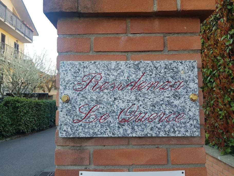 Hotel La Quercia Fiorita Trivolzio Exterior foto